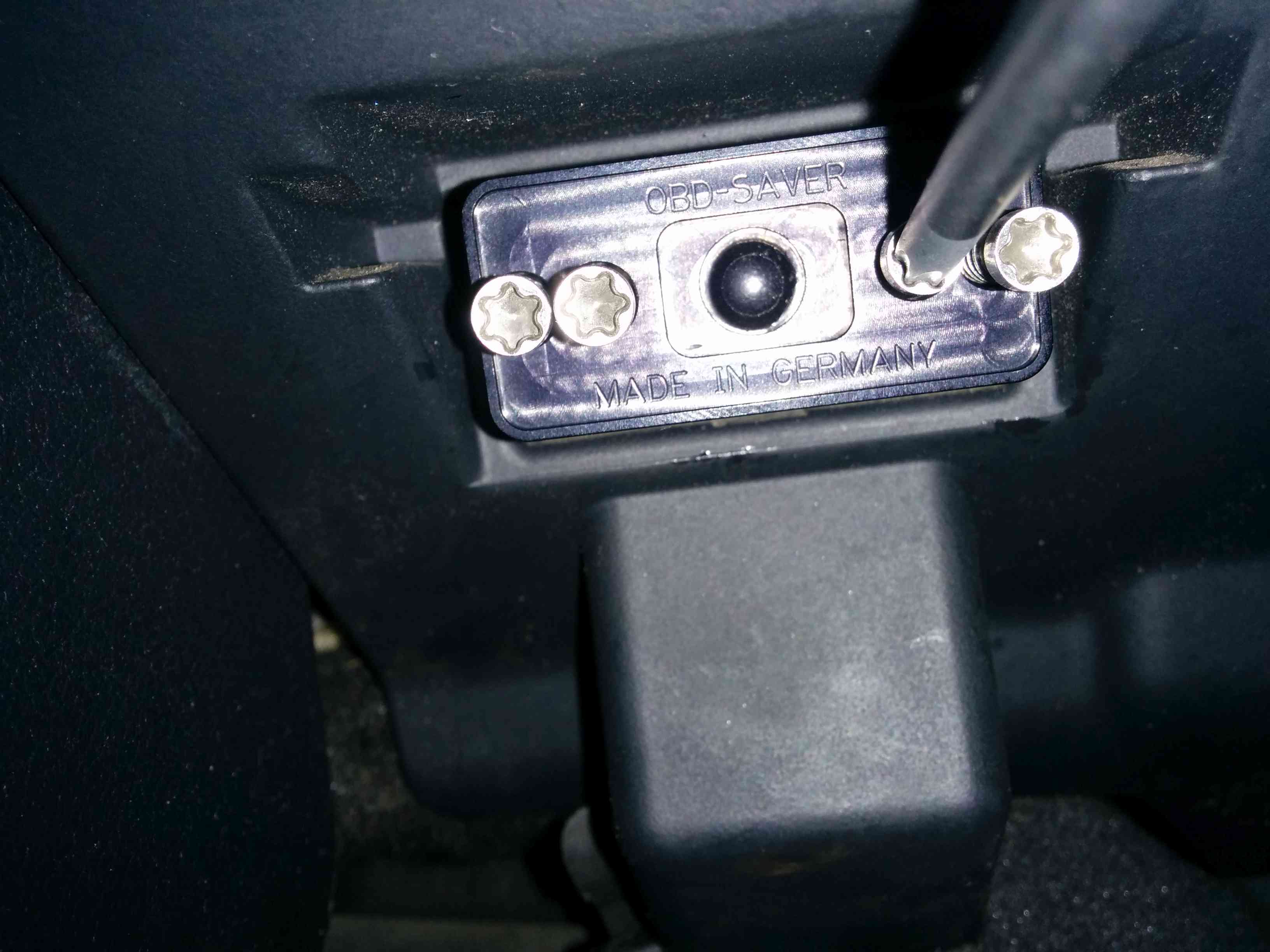 Universal Plus OBDsaver security lock to fit any vehicle! Sailes